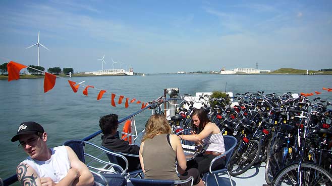Maaslandkering