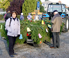 Festwagen mit Glocke